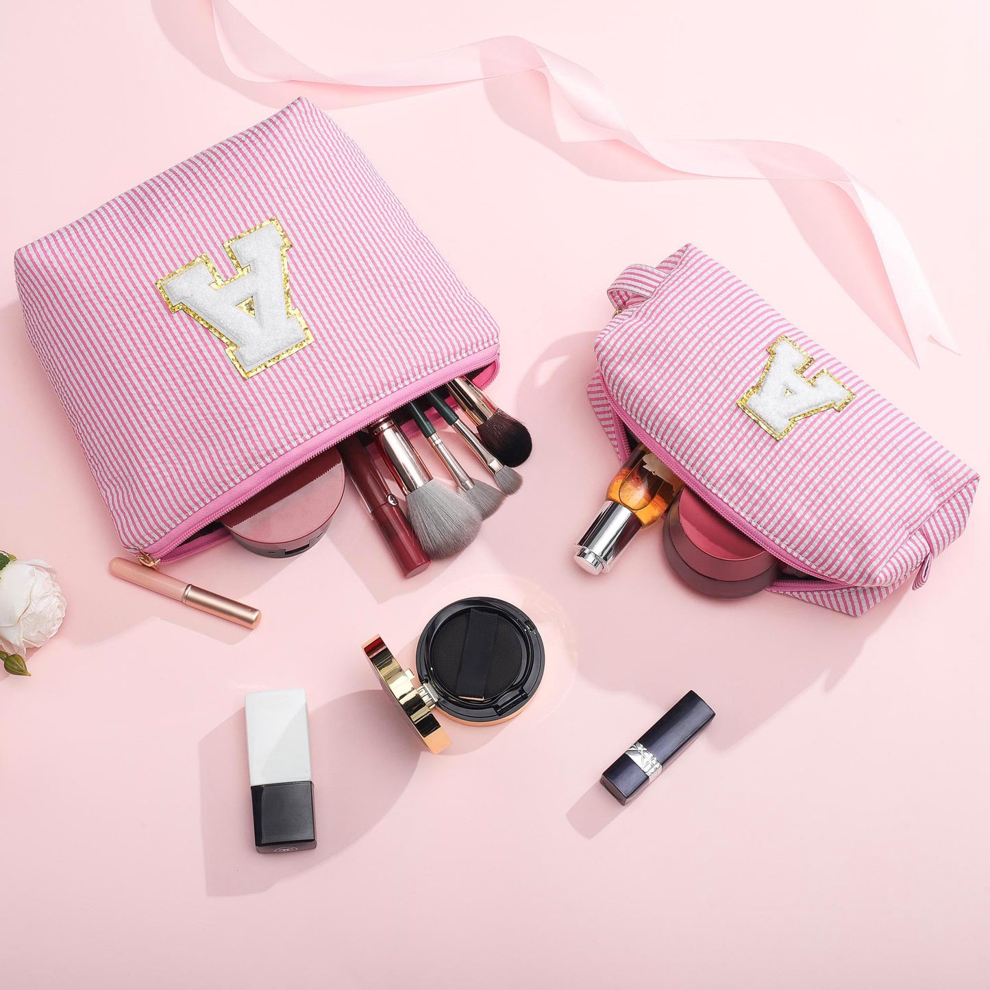 Initial Makeup Bag, Makeup Bag Travel Cosmetic Bag Cute Makeup Bag Personalized Engagement Bridesmaid Best Friend Birthday Gifts for Women Hostess Gifts for Her Friend Female Preppy Stuff M