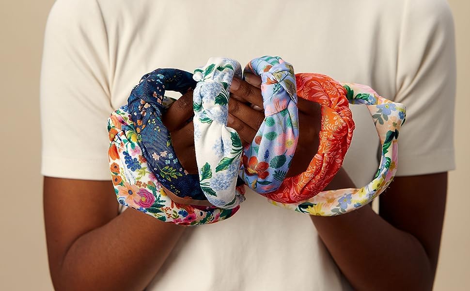RIFLE PAPER CO. Garden Party Knotted Fabric Headband | Signature Bright Floral Pattern, Top Off Your Outfit. Covered Plastic Band Durable for Everyday Use (Gift for Mom, Teen, Girl)