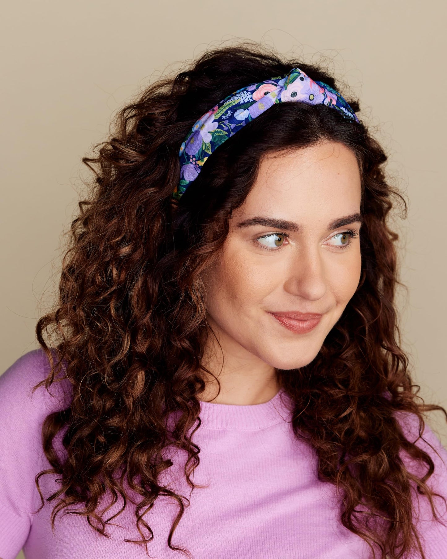 RIFLE PAPER CO. Garden Party Knotted Fabric Headband | Signature Bright Floral Pattern, Top Off Your Outfit. Covered Plastic Band Durable for Everyday Use (Gift for Mom, Teen, Girl)